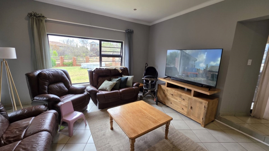 3 Bedroom Property for Sale in Seasons Lifestyle Estate North West